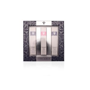 CIR-HOLIDAYLIPTRIO24 2024 HOLIDAY LIP TRIO Lip Renewing Hydrators (Peppermint Mocha, Hibiscus, Vanilla Mint) 12 ml, 3szt.